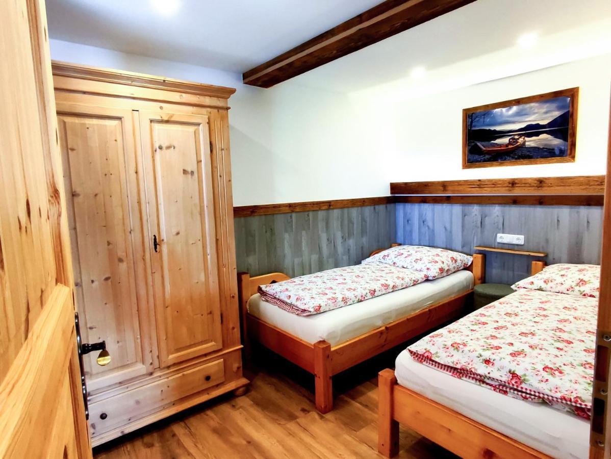 Ferienwohnung Grundlsee, Willkommen In Mami'S Ferienwohnung Екстер'єр фото